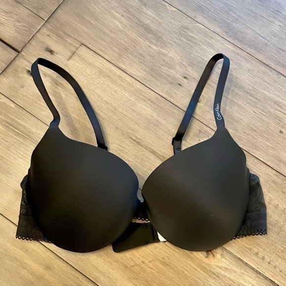 Calvin Klein Other - 𝅺CALVIN Klein bra